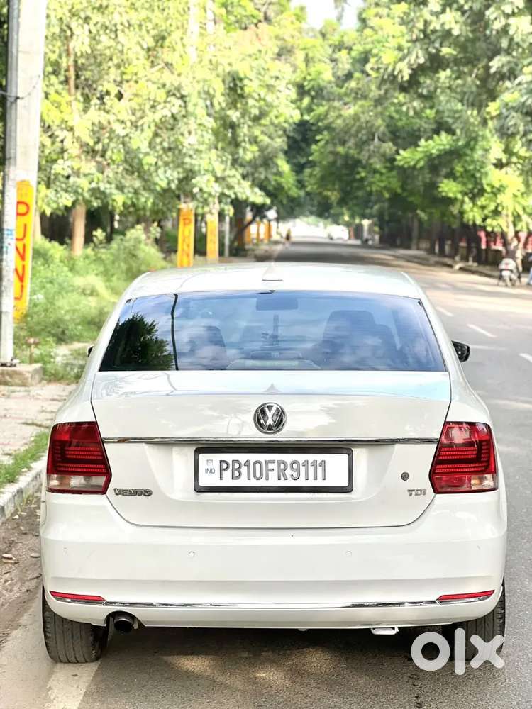 2016 Model Brand New Condition Vento Highline Plus Top Model