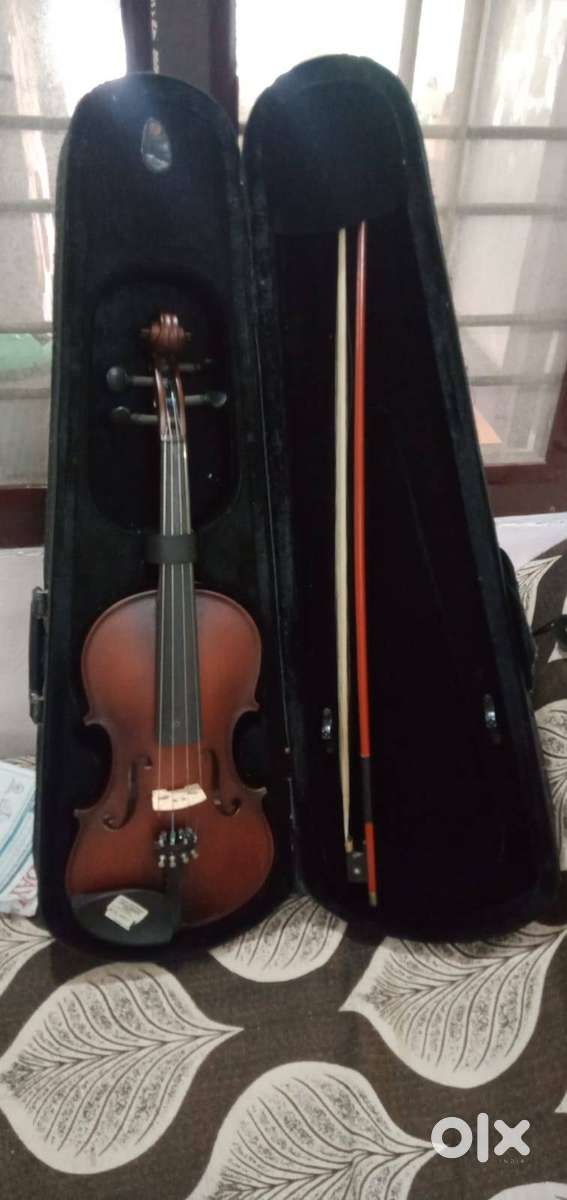 4 Stringed Violin