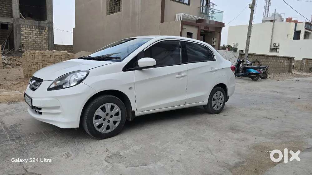 Honda Amaze 1.2 Petrol + Cng