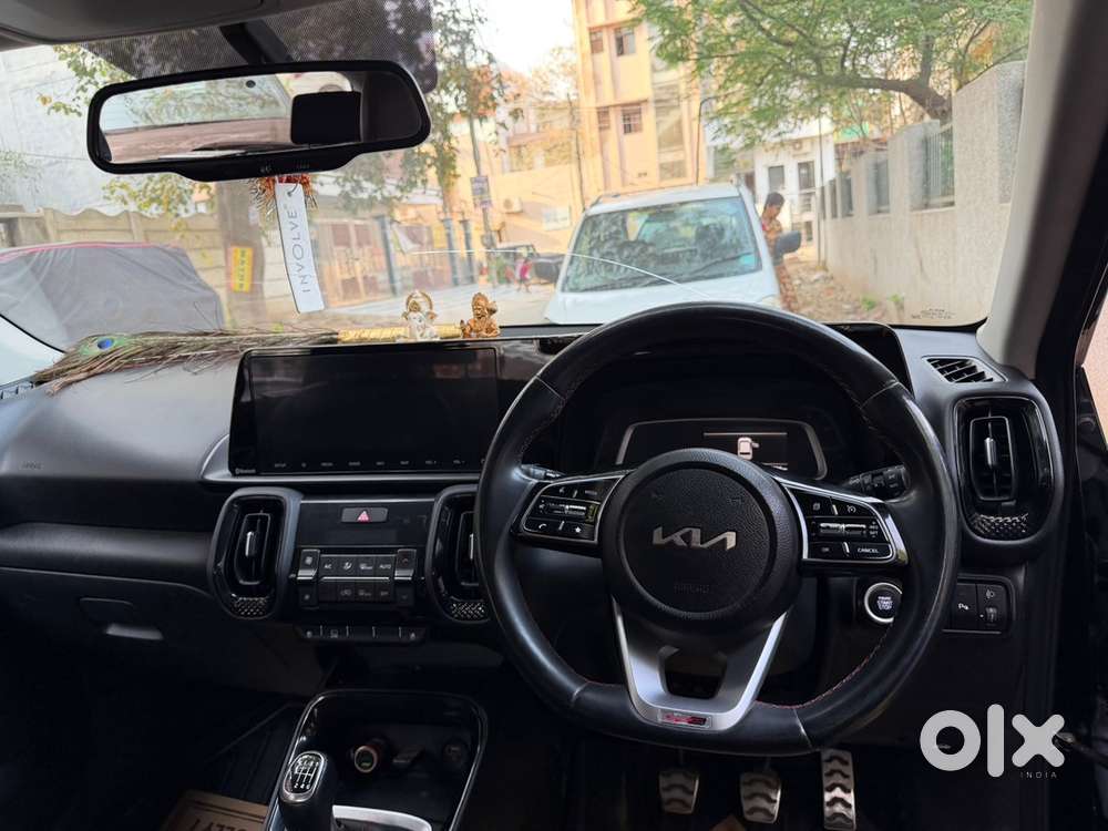 Kia Sonet Diesel Well Maintained With Under Extended Warranty