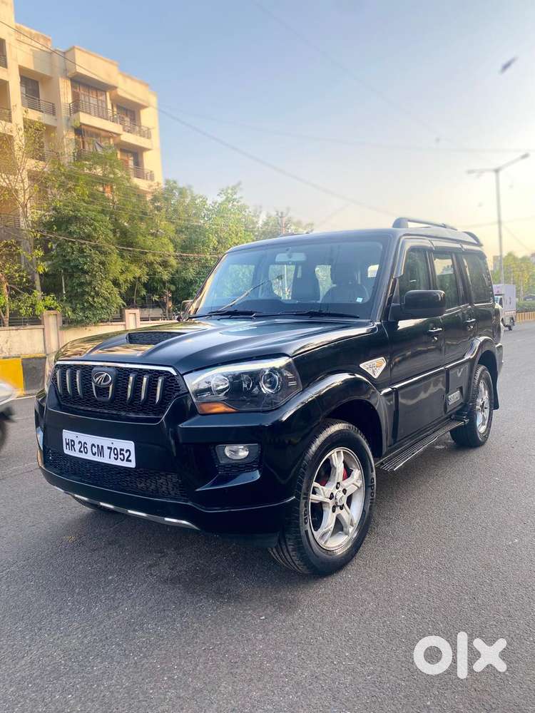 Mahindra Scorpio S10, 2015, Diesel