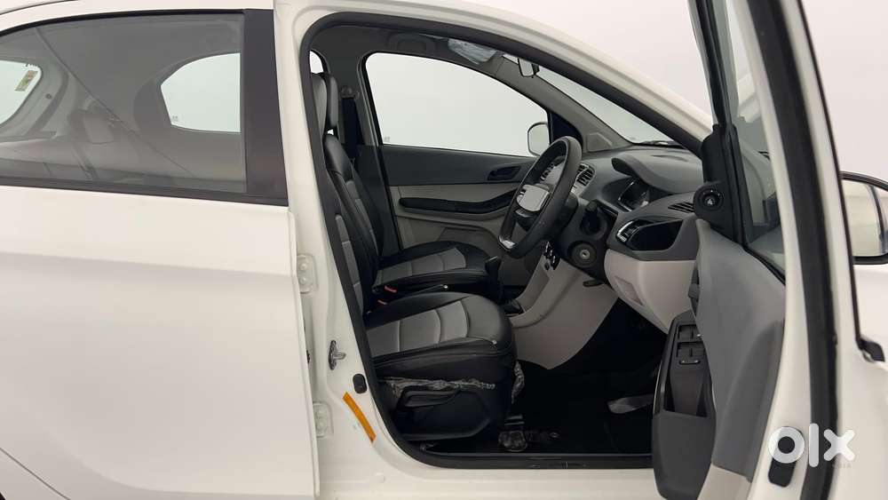 Tata Tiago 1.2 Revotron Xt Option, 2025, Petrol