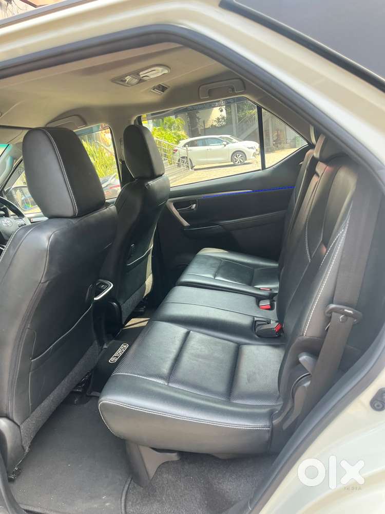 Toyota Fortuner 4x2 At 2.8 Diesel, 2021, Diesel