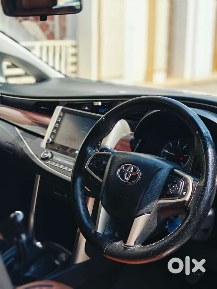 Toyota Innova Crysta 2.4 V, 2022, Diesel