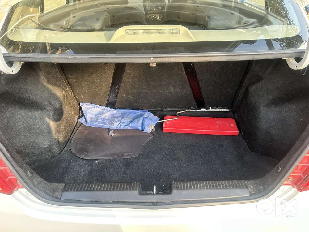 Maruti Suzuki Dzire Vxi Ags, 2017, Petrol