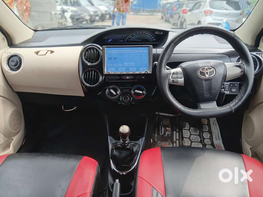 Toyota Etios Liva Vxd Dual Tone, 2018, Diesel