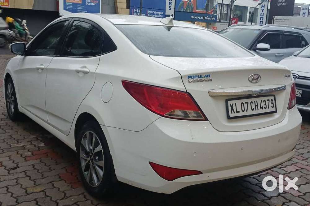 Hyundai Verna 1.6 Sx Vtvt At, 2016, Petrol