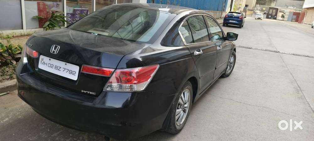 Honda Accord 2.4 Manual, 2011, Petrol