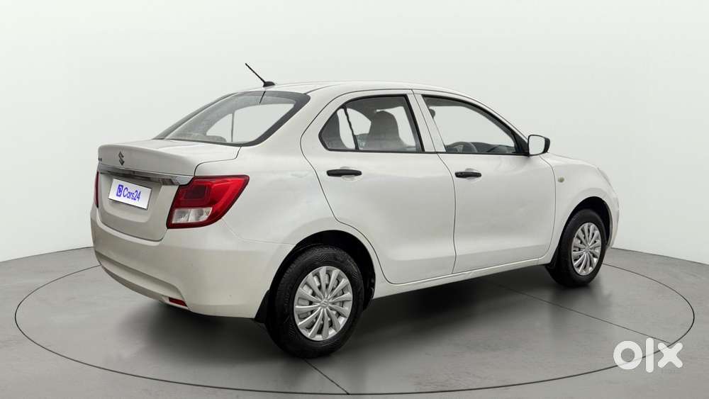 Maruti Suzuki Dzire 1.2 Lxi, 2022, Petrol