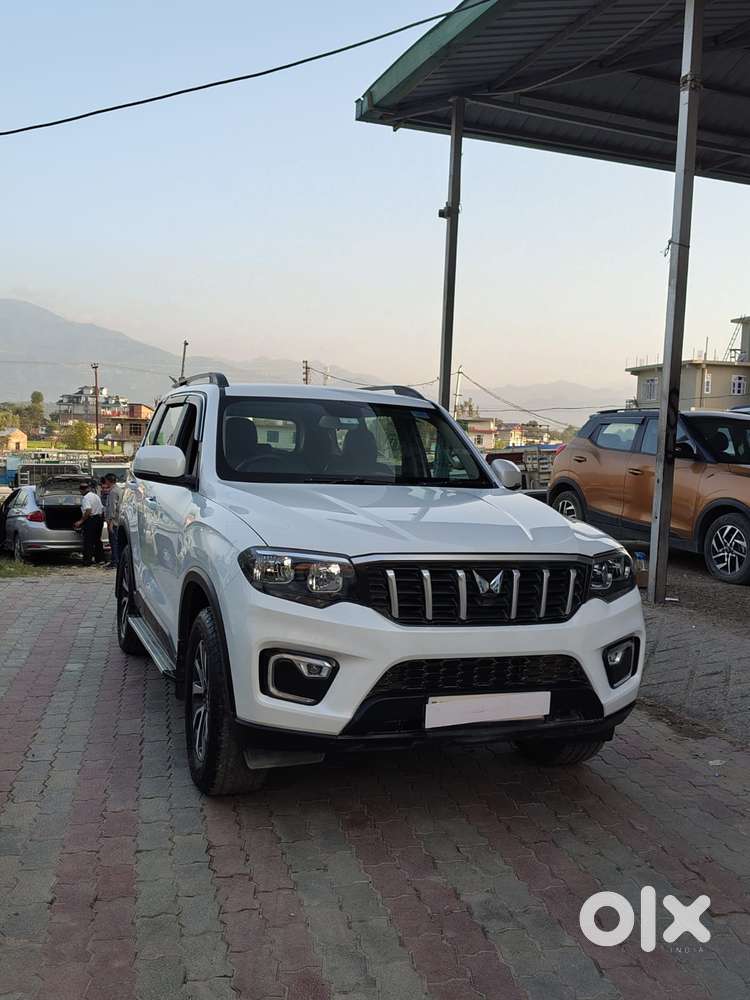 Mahindra Scorpio-n 2.0 Z4 Petrol Mt 7 Str, 2023, Petrol