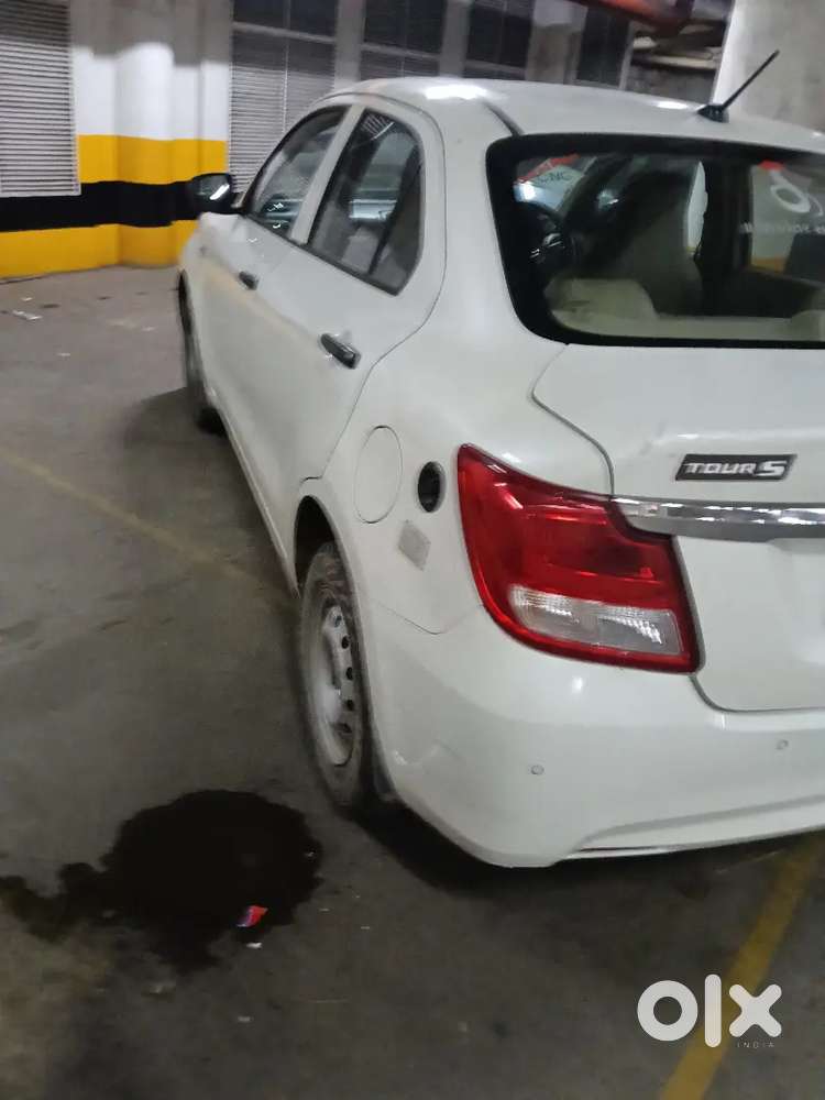 Maruti Dzire 2023 First-owner Cng