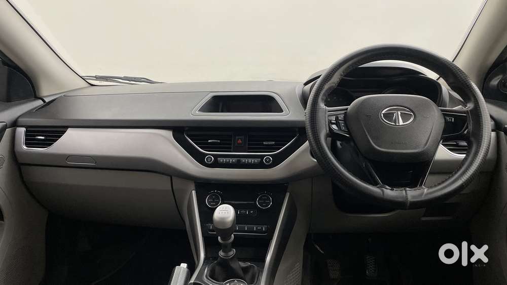 Tata Nexon 1.2 Revotron Xt, 2018, Petrol