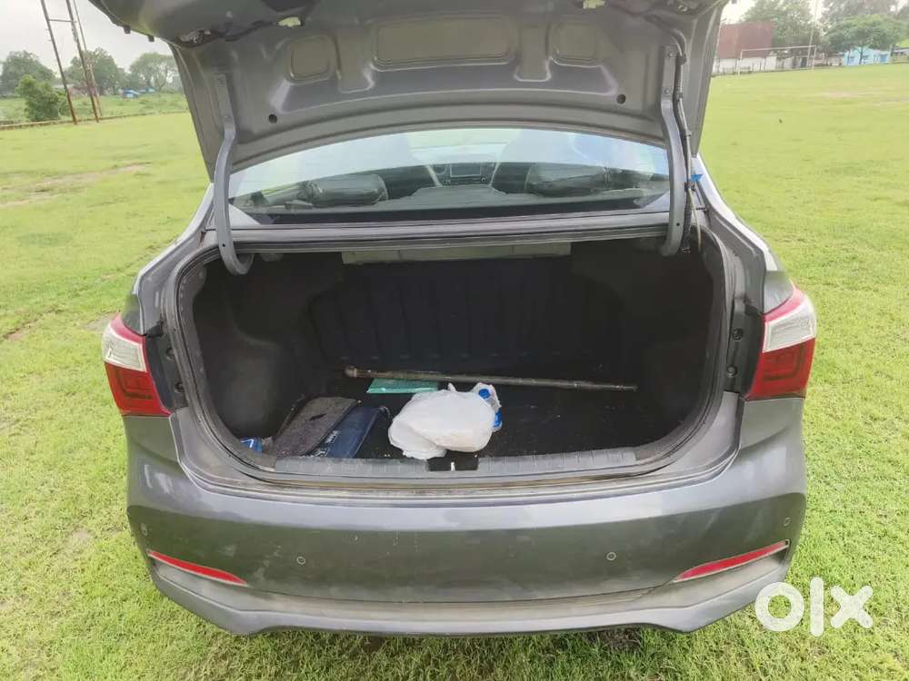 Hyundai Xcent 2018 Petrol