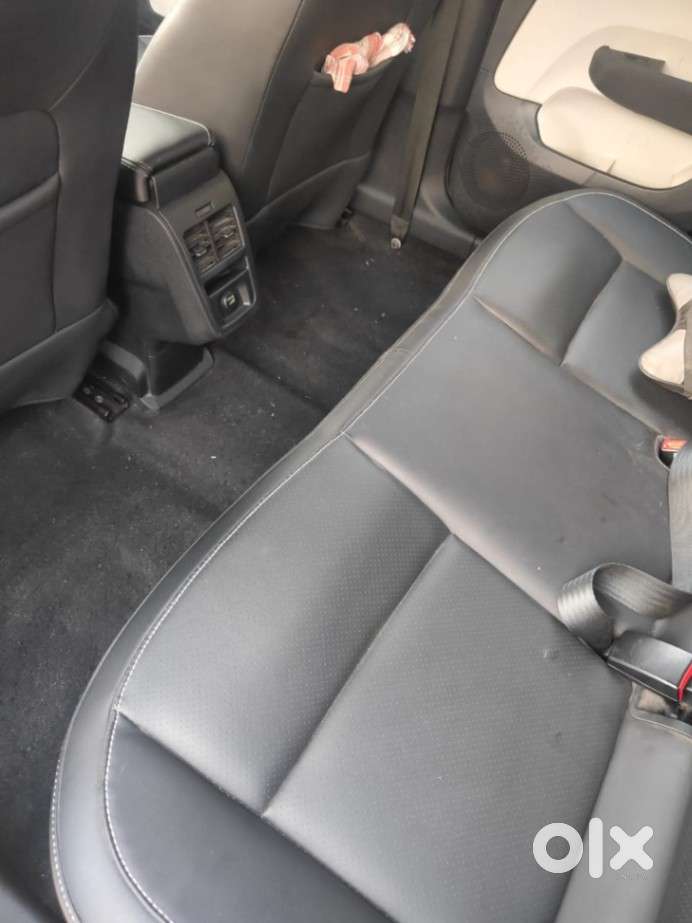 Tata Altroz Xz Plus (o) (s) Icng, 2023, Petrol