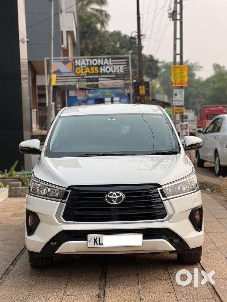 Toyota Innova Crysta 2.4 G Mt 7 Str, 2022, Diesel