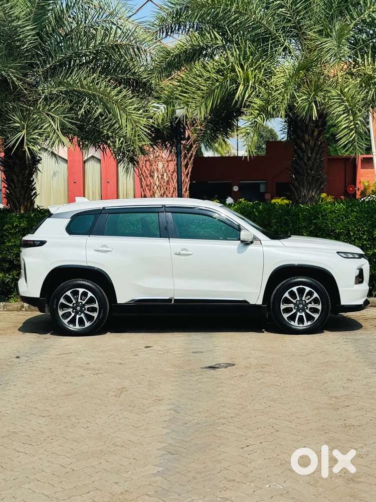 Maruti Suzuki Grand Vitara 1.5 Zeta Smart Hybrid At, 2024, Petrol