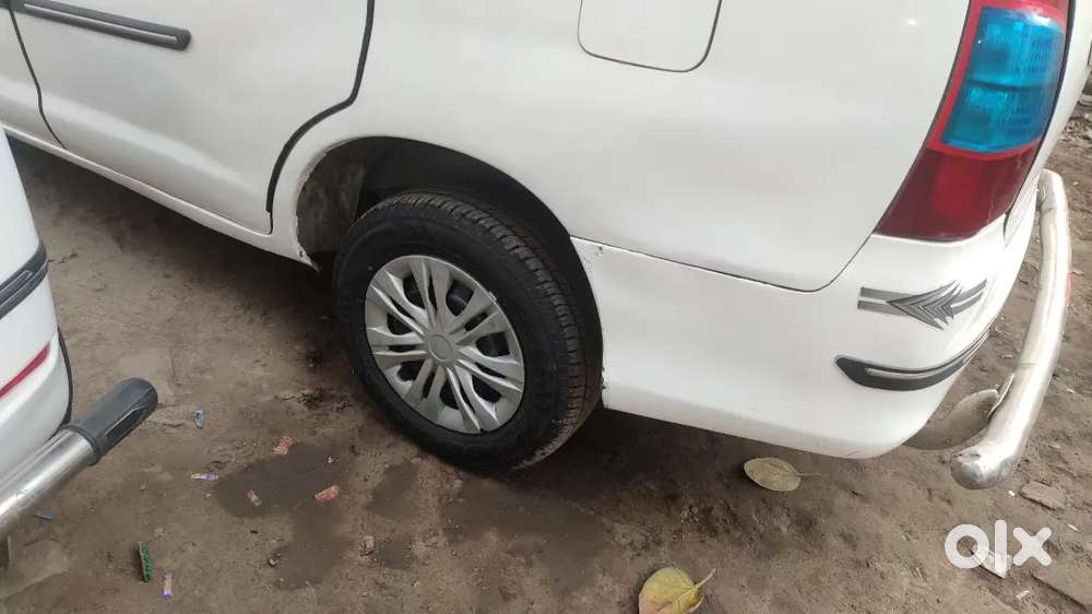 Toyota Innova G4 डीज़ल 2013 7 Str