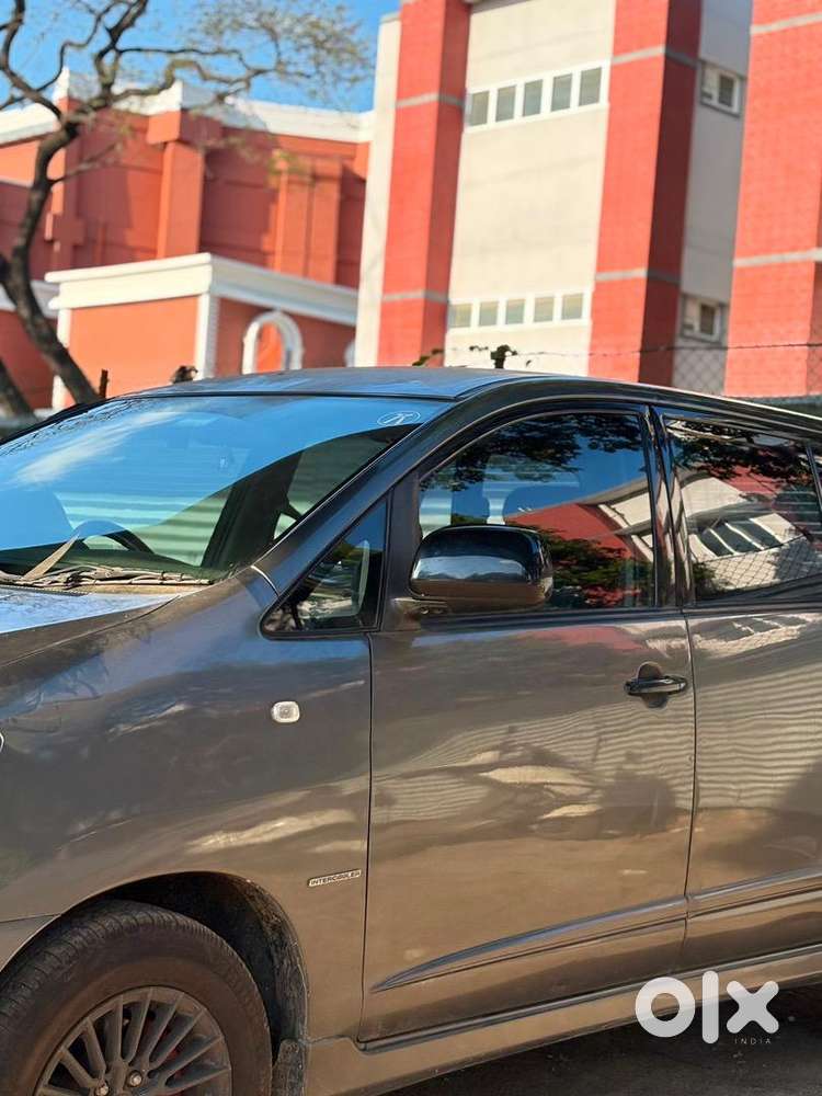 Toyota Innova 2014 Diesel Well Maintained
