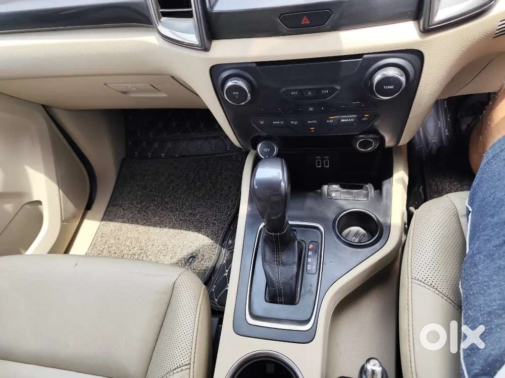 Ford Endeavour Titanium 2018