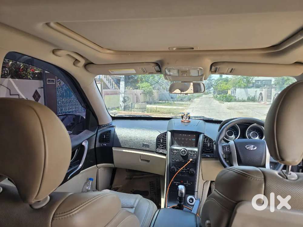 Mahindra Xuv500 2017 Diesel 30000 Km Driven
