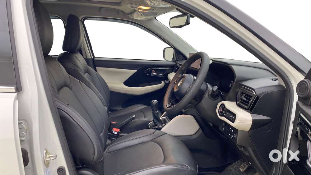 Maruti Suzuki Victoris Zxi Plus (o) Petrol Manual, 2025, Petrol