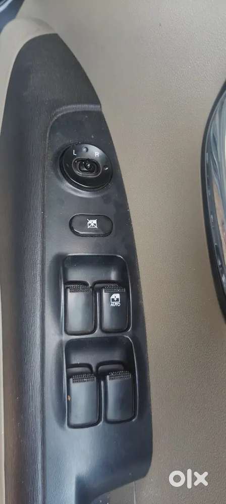 Ac   Power Stearing  4 Door Power Window