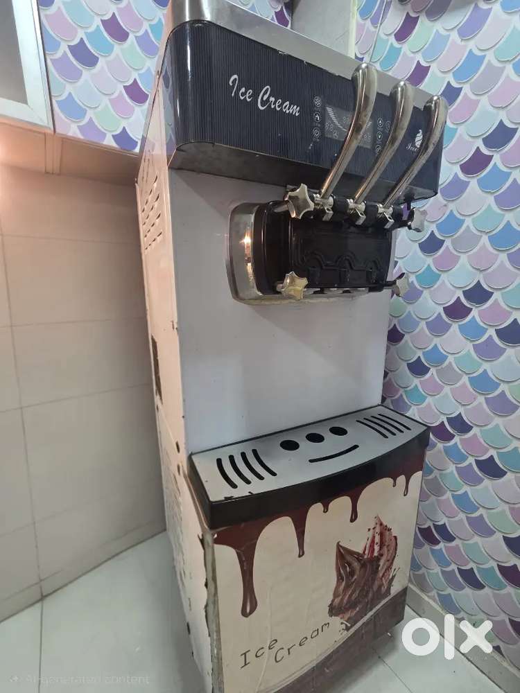 Softy Ice Cream Machine 2+1 Floor Model | Double Compressor