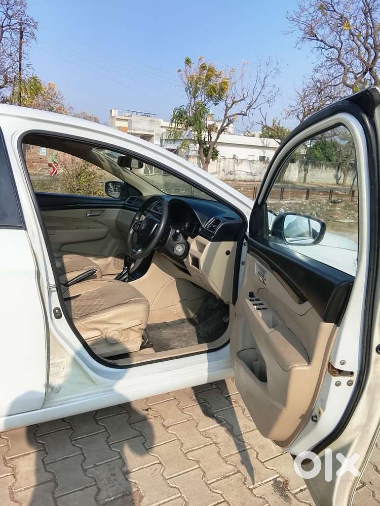 Maruti Suzuki Ciaz 2014-2017 At Vxi Plus, 2014, Petrol