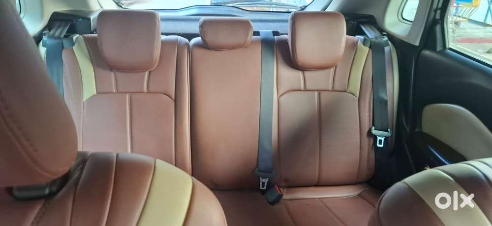 Toyota Glanza, 2023, Petrol