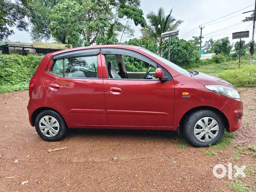 Hyundai I10 2012 Petrol 70000 Km Driven