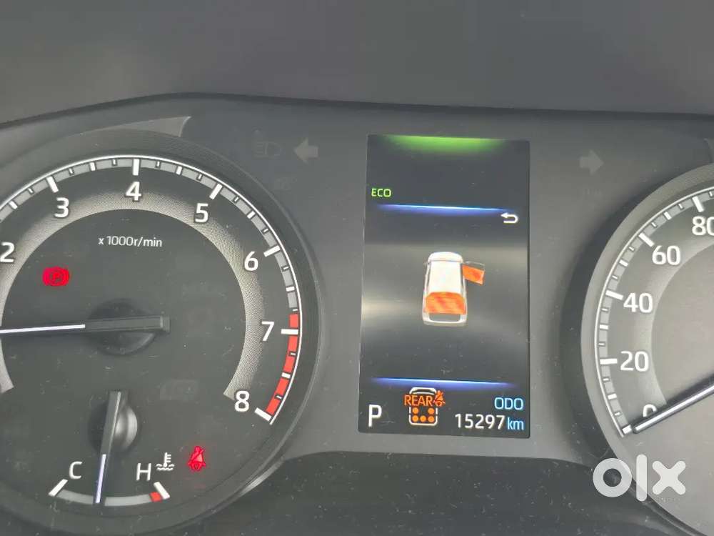 Toyota Innova Hycross 2025 Petrol 15000 Km Driven
