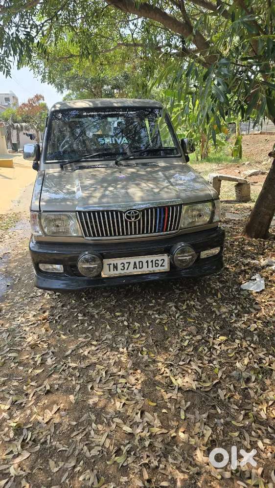 Toyota Qualis 2003 Diesel Well Maintained