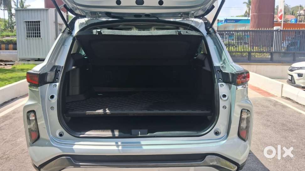 Toyota Urban Cruiser Hyryder 1.5 V Hybrid, 2025, Petrol