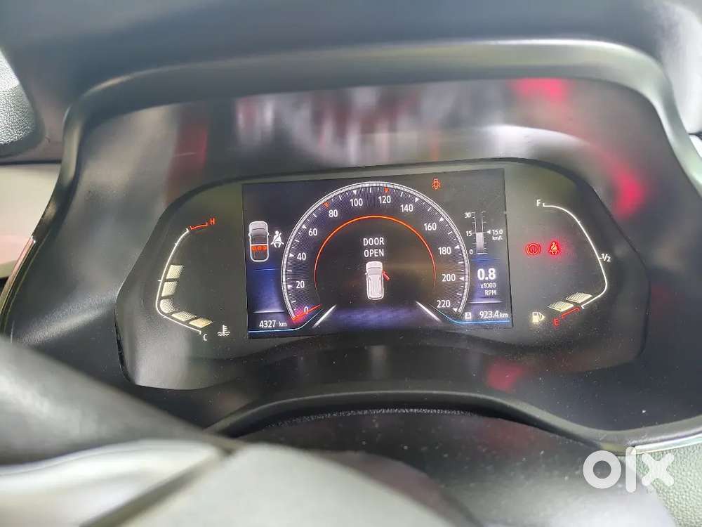 Top End Model Renault Triber