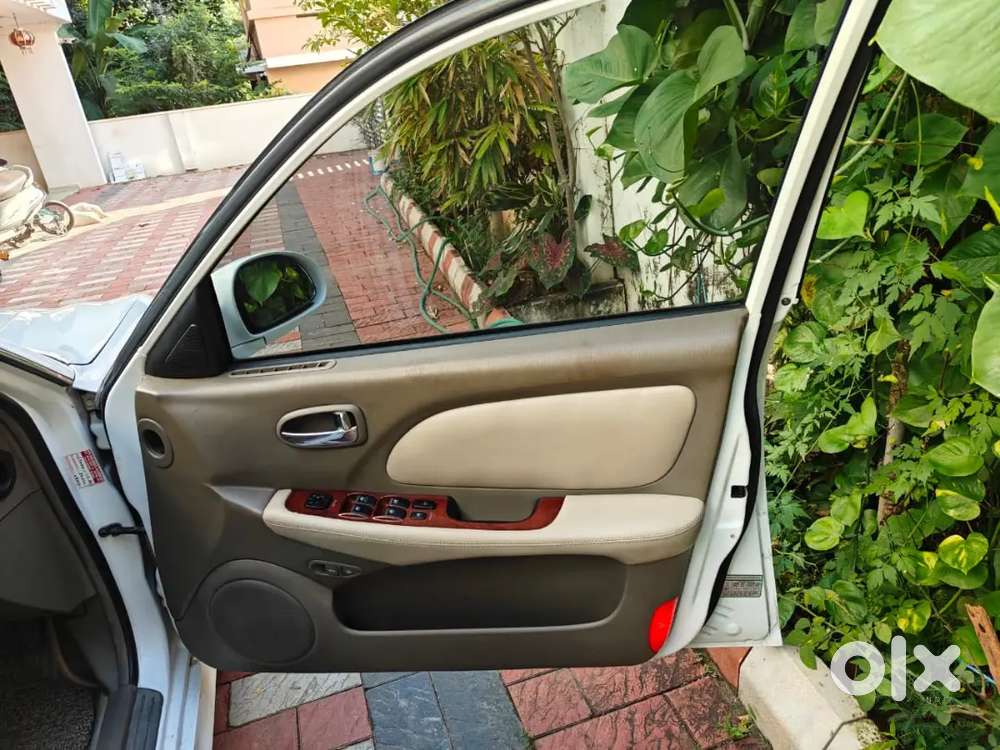 Hyundai Sonata Gold 2005 Petrol
Fancy Number(2010 Serial Registration)