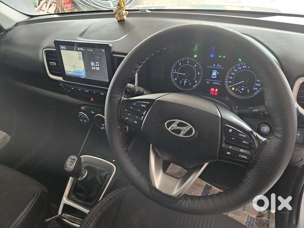 Hyundai Venue Sx (o) Mt 1.5 Diesel, 2019, Diesel