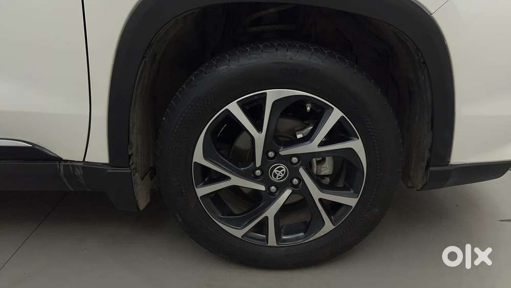 Toyota Urban Cruiser Hyryder 1.5 V Hybrid, 2024, Cng & Hybrids