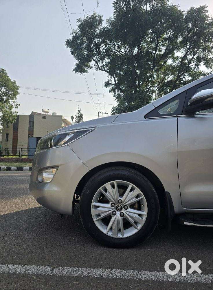 Toyota Innova Crysta 2.8z Automatic, 2018, Diesel