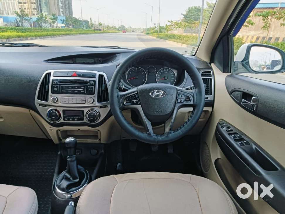 Hyundai I20 Sportz 1.2 Bs-iv, 2013, Petrol