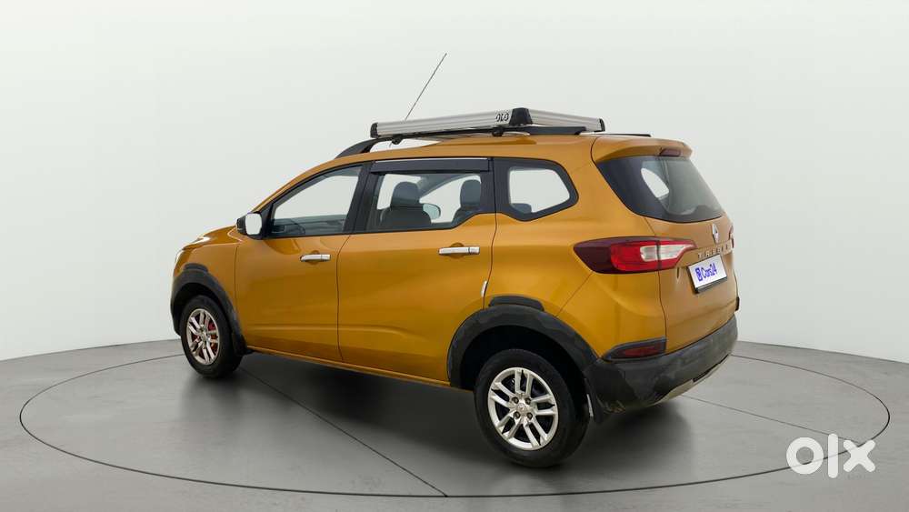 Renault Triber Rxt, 2022, Petrol
