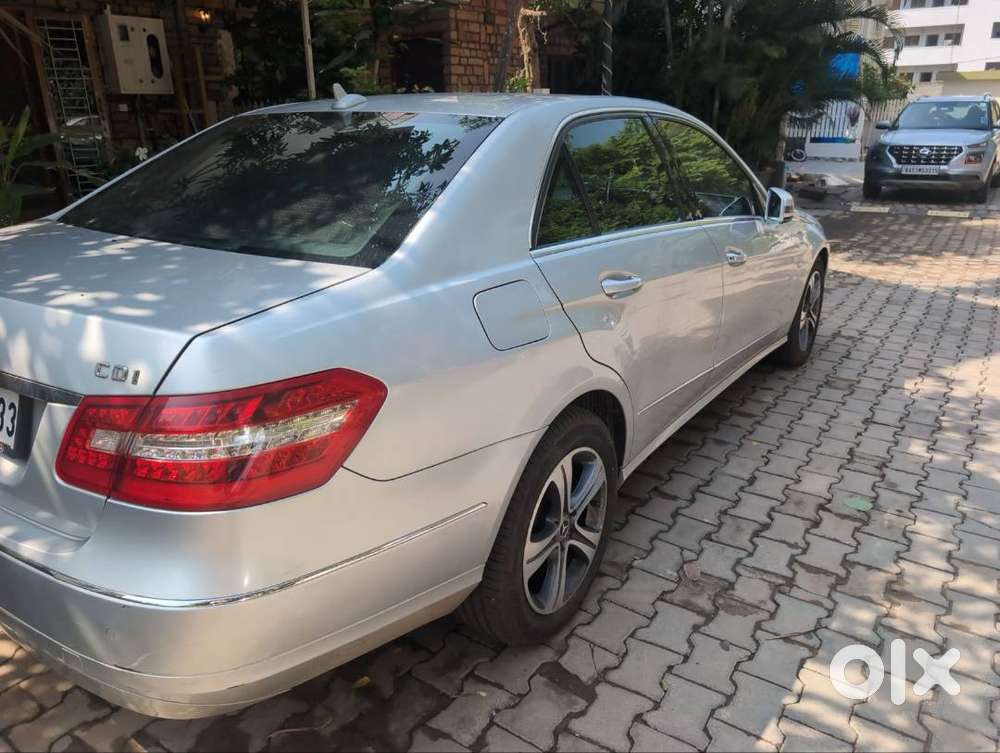 Mercedes-benz E-class 2011