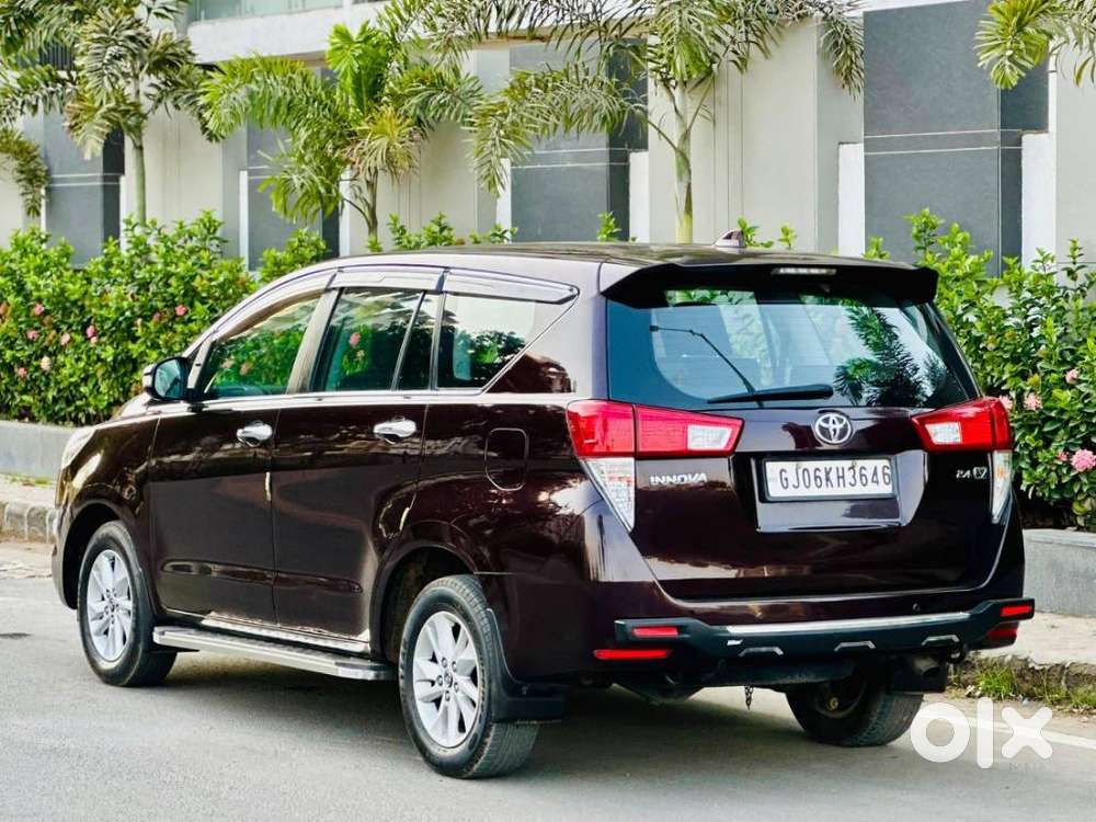 Toyota Innova Crysta 2.4 V, 2016, Diesel