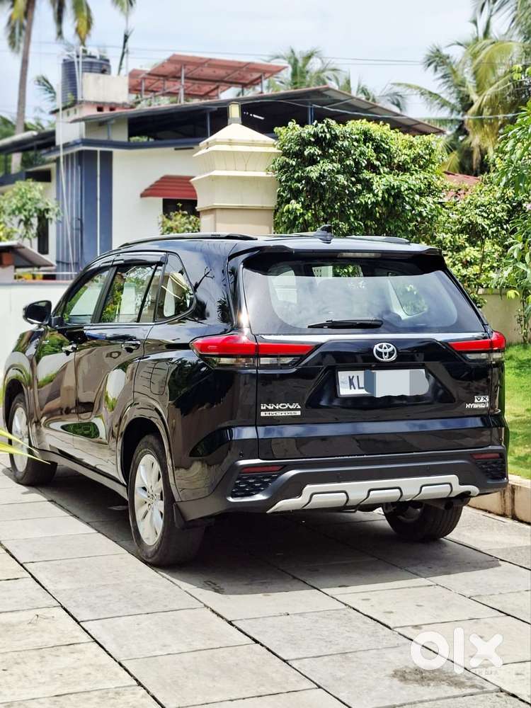 Toyota Innova Hycross 2.0 Vx (o) Hybrid 7 Str, 2024, Cng & Hybrids