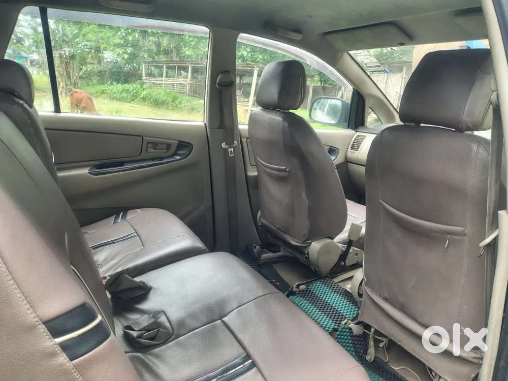Toyota Innova 2014