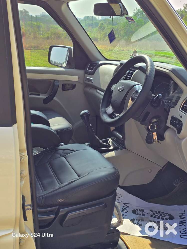 Mahindra Scorpio S10 8 Seater, 2015, Diesel