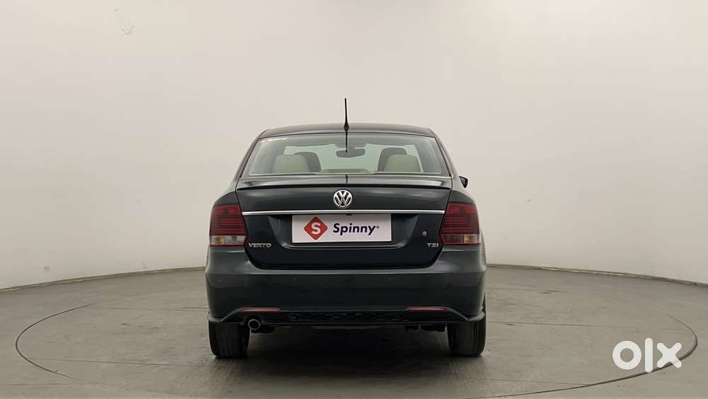 Volkswagen Vento 1.6 Highline, 2022, Petrol