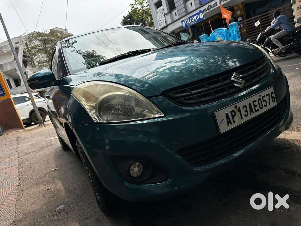 Maruti Suzuki Swift Dzire 2013 Petrol 176000 Km Driven