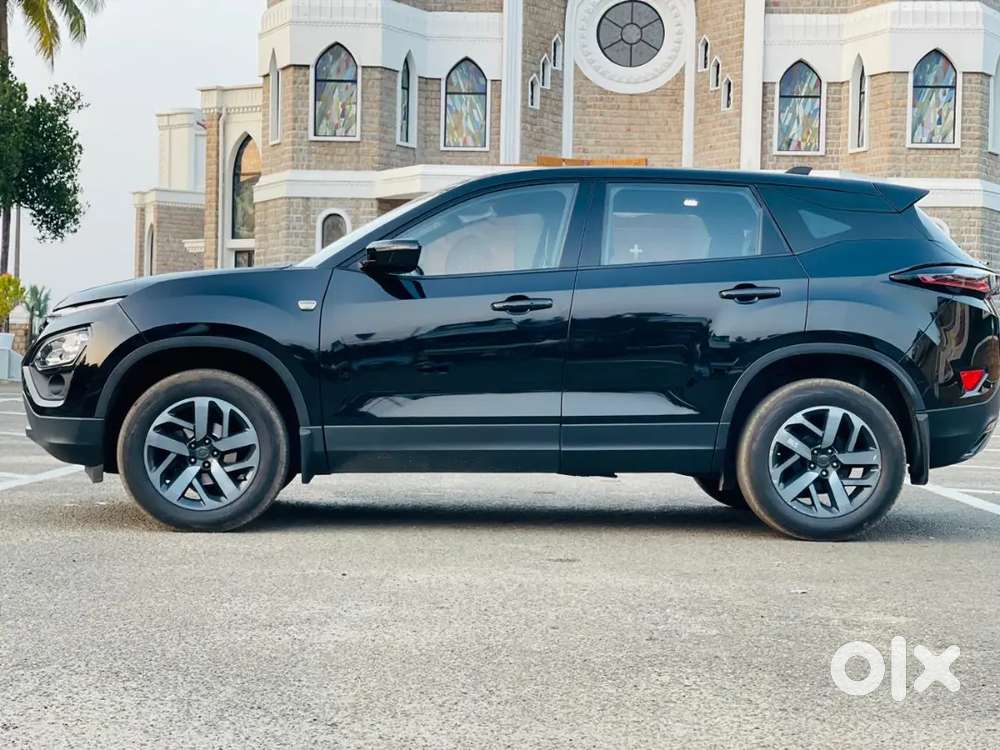 Tata Harrier Dark  Edition