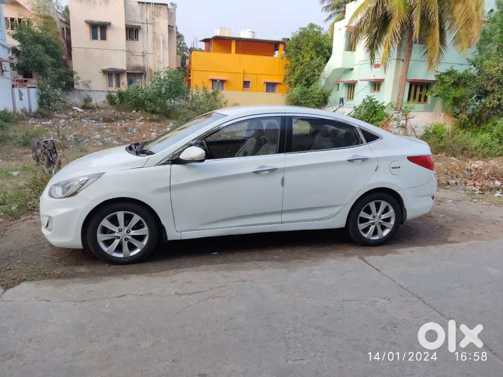 Hyundai Fluidic Verna 2012 Petrol 170000 Km Driven