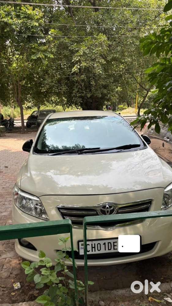 Toyota Corolla Altis 2011 Petrol